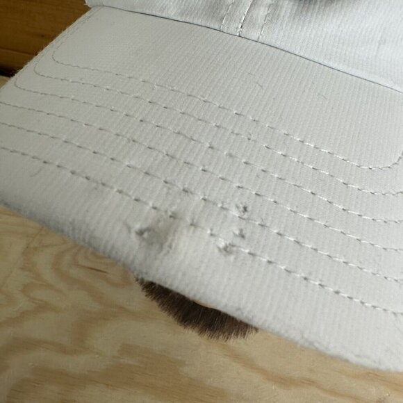 Vineyard Vines Hat Cap Mens Adjustable Back White Spellout Whale Logo Dad - Picture 2 of 6